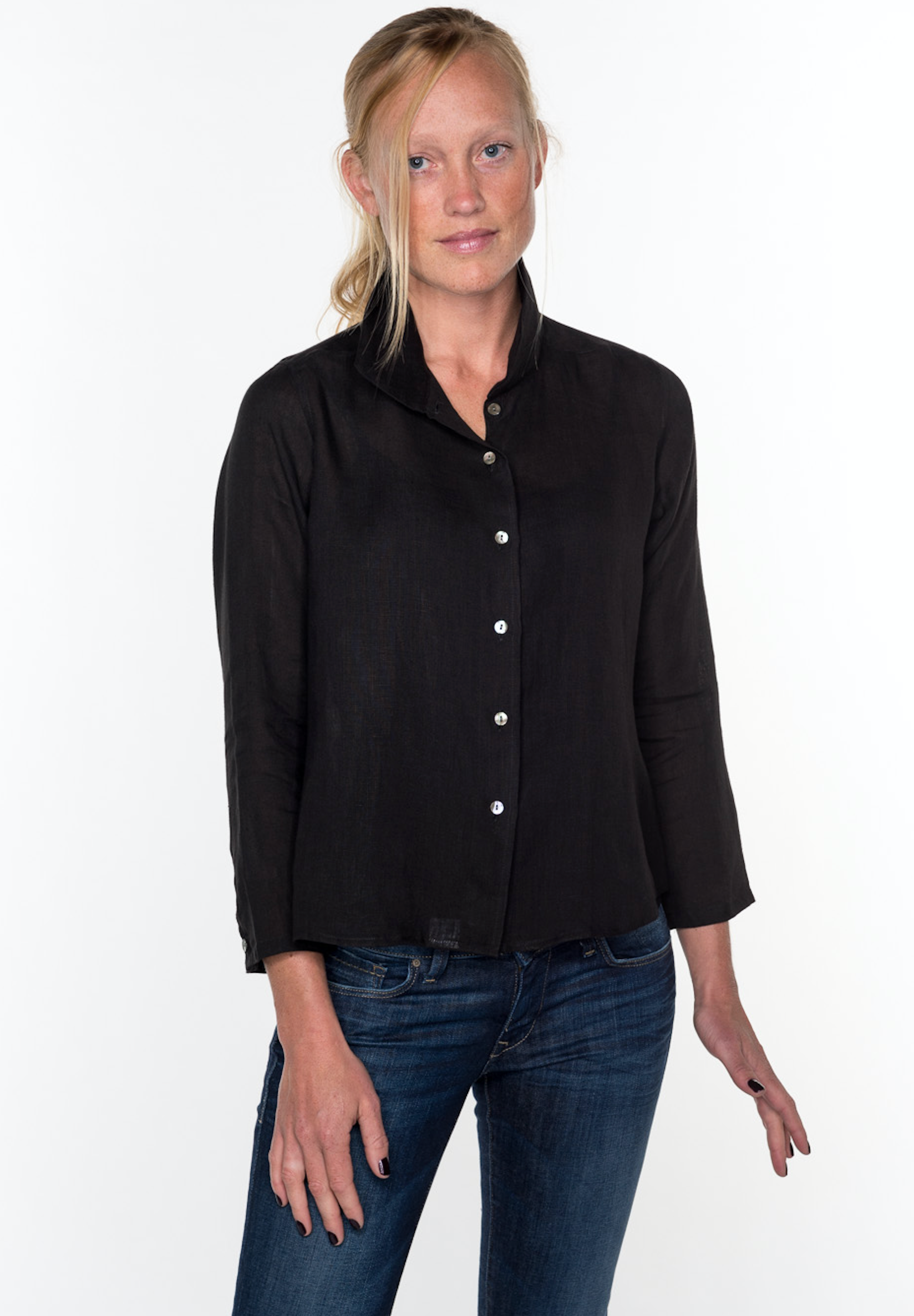 Astrid Linens