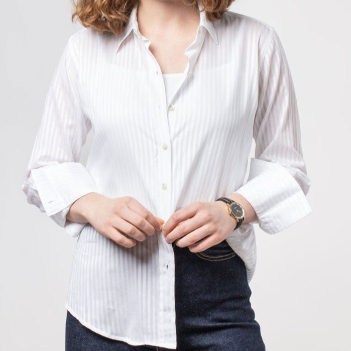 Ellen - relaxed cut white shirts